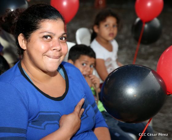 Por Nuestros Héroes del Amor que nos dejaron la obligación de mantener nuestra Nicaragua, Siempre Libre  