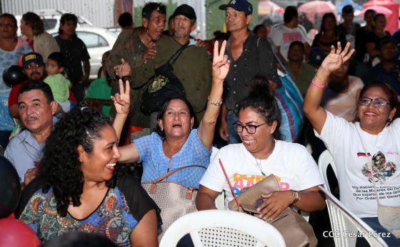 Por Nuestros Héroes del Amor que nos dejaron la obligación de mantener nuestra Nicaragua, Siempre Libre  