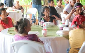 Por Nuestros Héroes del Amor que nos dejaron la obligación de mantener nuestra Nicaragua, Siempre Libre  