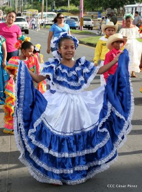 Inauguran exposición de los Santos Patronos