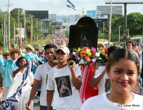 Inauguran exposición de los Santos Patronos