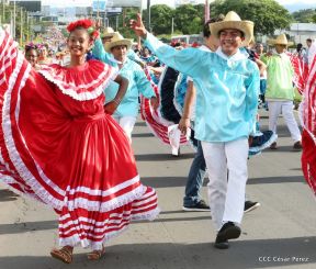 Inauguran exposición de los Santos Patronos