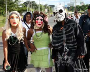 Inauguran exposición de los Santos Patronos