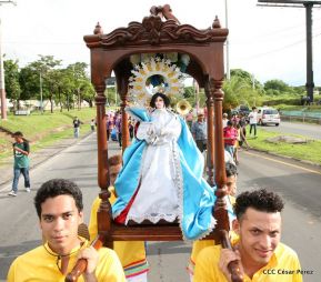 Inauguran exposición de los Santos Patronos