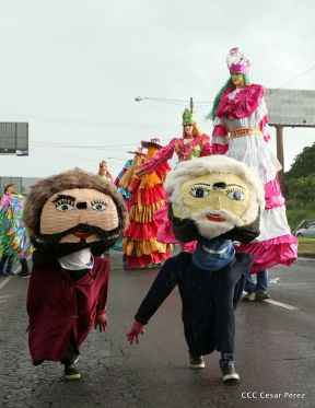 Inauguran exposición de los Santos Patronos