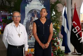 Inauguran exposición de los Santos Patronos