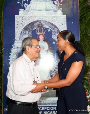 Inauguran exposición de los Santos Patronos