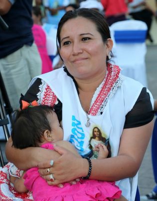 Inauguración de Tiangue La Purísima en Avenida Bolivar