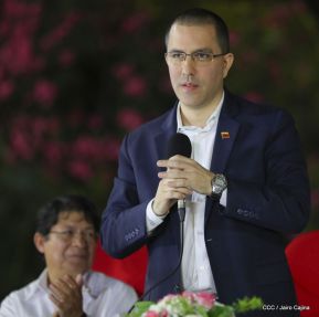 Nicaragua conmemoró legado del comandante Carlos Fonseca Amador