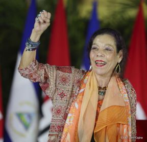 Nicaragua conmemoró legado del comandante Carlos Fonseca Amador