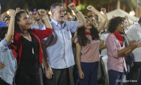 Nicaragua conmemoró legado del comandante Carlos Fonseca Amador