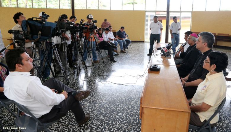 Cadetes de la Policía practican en Plaza de la Revolución