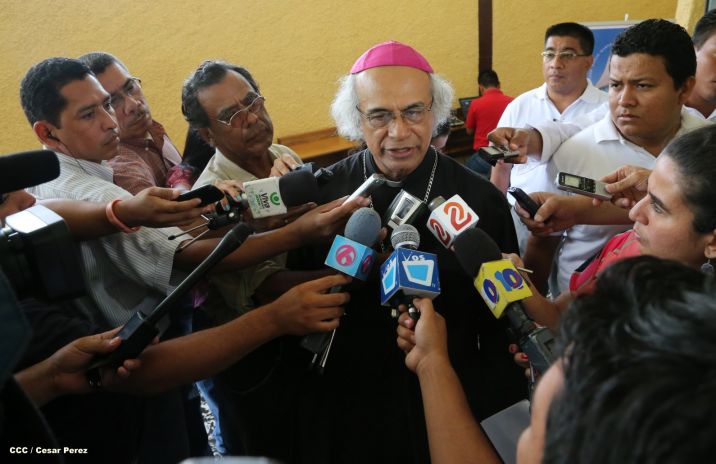 Cadetes de la Policía practican en Plaza de la Revolución