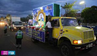 Altares móviles recorren Managua