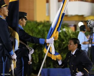 Daniel y Rosario presiden XVI acto de graduación de cadetes de la Policía