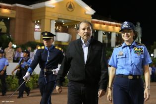Daniel y Rosario presiden XVI acto de graduación de cadetes de la Policía