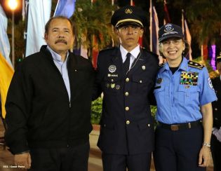 Daniel y Rosario presiden XVI acto de graduación de cadetes de la Policía