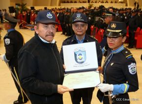  XXI Promoción de cadetes de la Academia de Policía Walter Mendoza