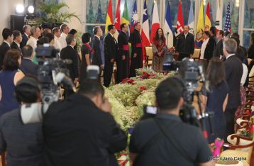 ¡Bienvenidos a Nicaragua en nombre de la Paz!