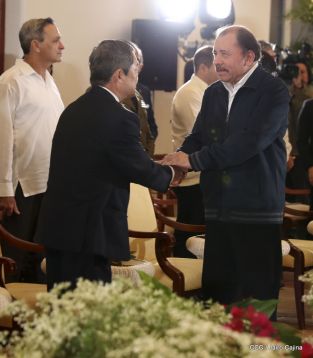 ¡Bienvenidos a Nicaragua en nombre de la Paz!