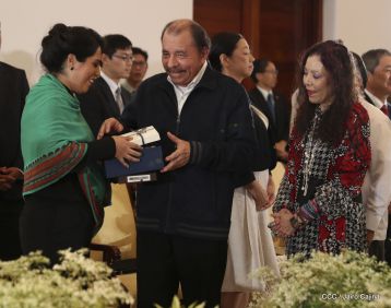 ¡Bienvenidos a Nicaragua en nombre de la Paz!