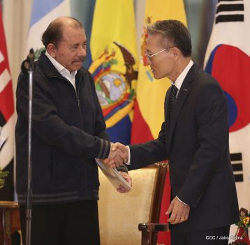 ¡Bienvenidos a Nicaragua en nombre de la Paz!