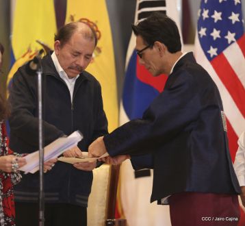 ¡Bienvenidos a Nicaragua en nombre de la Paz!