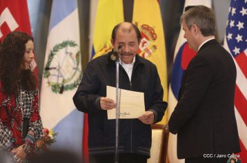 ¡Bienvenidos a Nicaragua en nombre de la Paz!