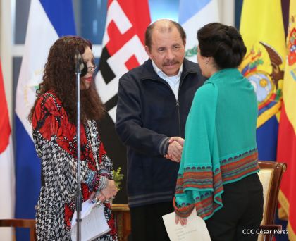 ¡Bienvenidos a Nicaragua en nombre de la Paz!