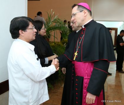 ¡Bienvenidos a Nicaragua en nombre de la Paz!