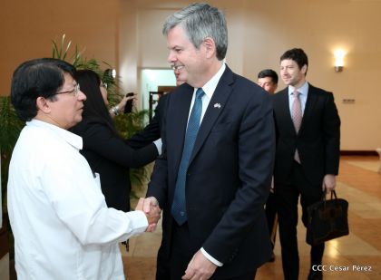 ¡Bienvenidos a Nicaragua en nombre de la Paz!