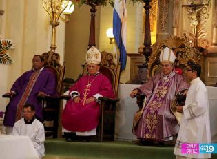 Misa en León por Centenario Provincia Eclesiástica de Nicaragua