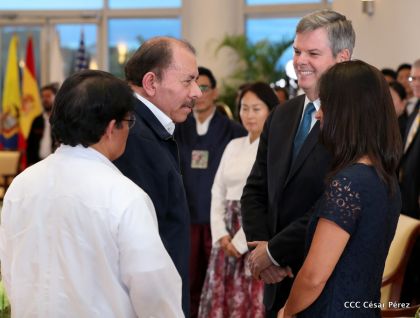 ¡Bienvenidos a Nicaragua en nombre de la Paz!