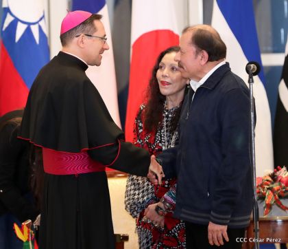 ¡Bienvenidos a Nicaragua en nombre de la Paz!