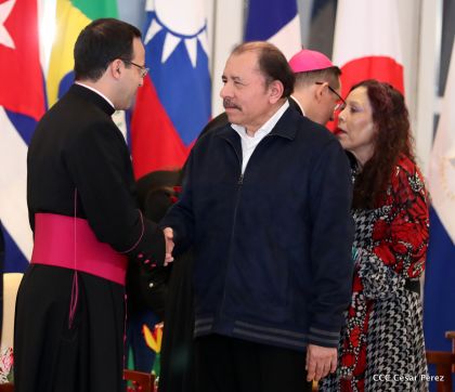 ¡Bienvenidos a Nicaragua en nombre de la Paz!