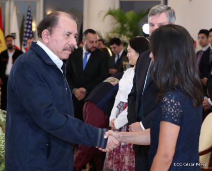 ¡Bienvenidos a Nicaragua en nombre de la Paz!