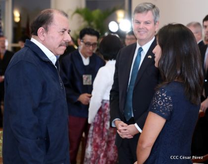 ¡Bienvenidos a Nicaragua en nombre de la Paz!