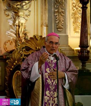 Misa en León por Centenario Provincia Eclesiástica de Nicaragua