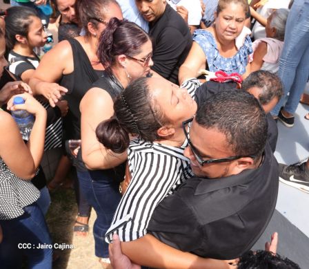 ¡Honor y Gloria a nuestros compañeros, honor y gloria a nuestra Policía Nacional!
