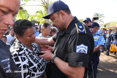 ¡Honor y Gloria a nuestros compañeros, honor y gloria a nuestra Policía Nacional!