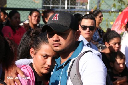 ¡Honor y Gloria a nuestros compañeros, honor y gloria a nuestra Policía Nacional!