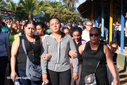 ¡Honor y Gloria a nuestros compañeros, honor y gloria a nuestra Policía Nacional!