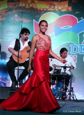 Elección de la señorita Managua Bicentenaria