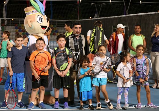 Inauguran modernas canchas de tenis en Managua