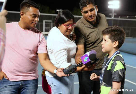Inauguran modernas canchas de tenis en Managua