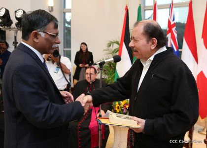 Embajadores presentan credenciales en una Nicaragua que quiere paz