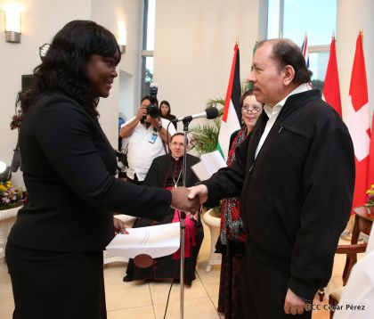 Embajadores presentan credenciales en una Nicaragua que quiere paz