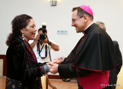 Embajadores presentan credenciales en una Nicaragua que quiere paz