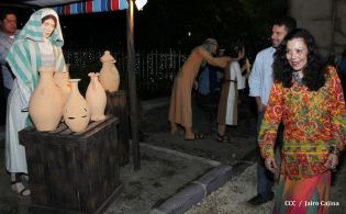 Compañera Rosario supervisa avances en instalación del Belén en Parque Luis Alfonso Velásquez