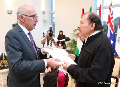 Embajadores presentan credenciales en una Nicaragua que quiere paz